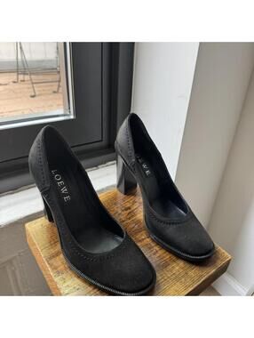 Loewe black pumps #luxury #heels